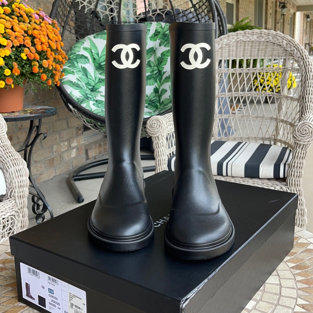 Chanel rain boots-NEW